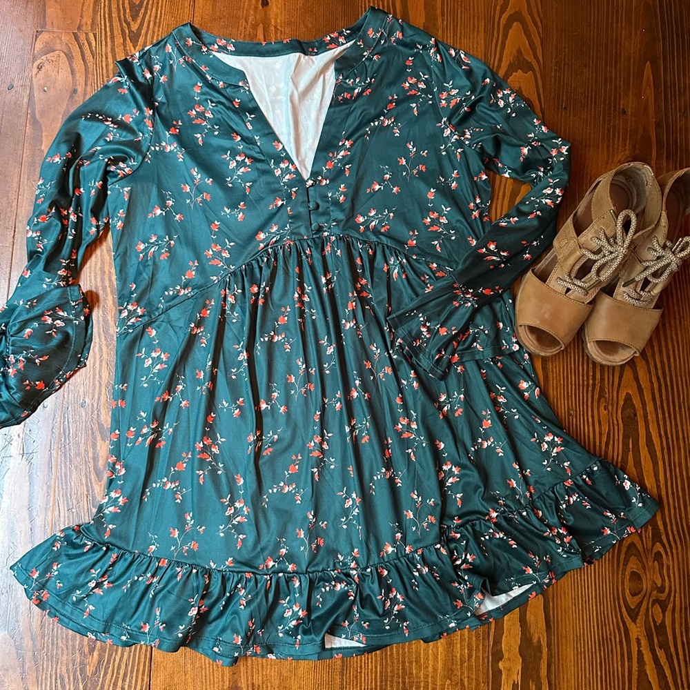 Cupshe Floral Green Dress with Ruffle Hem 🌼